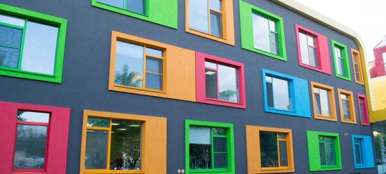 Farben-Gabler in Eppelheim, Colorful facade of building